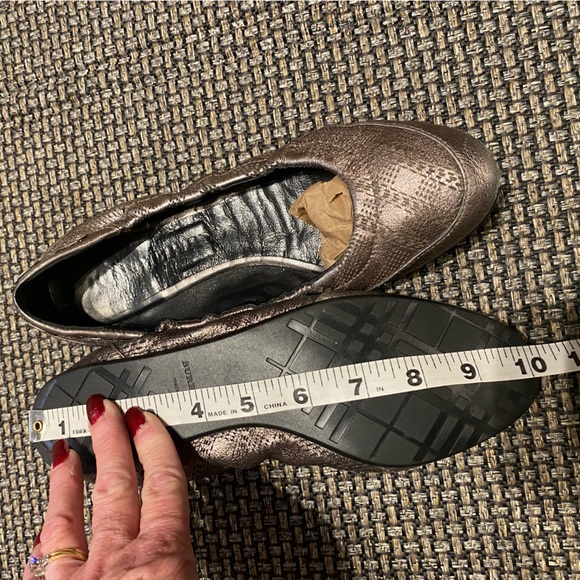BURBERRY Nova Check LeatherTravel/Ballet Flats🔥Metallic Bronze🔥EUC 38🇺🇸8/8.5 - Picture 11 of 12